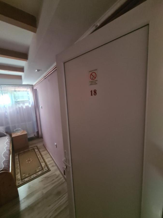 Rooms " Simke " IIスボティツァ エクステリア 写真