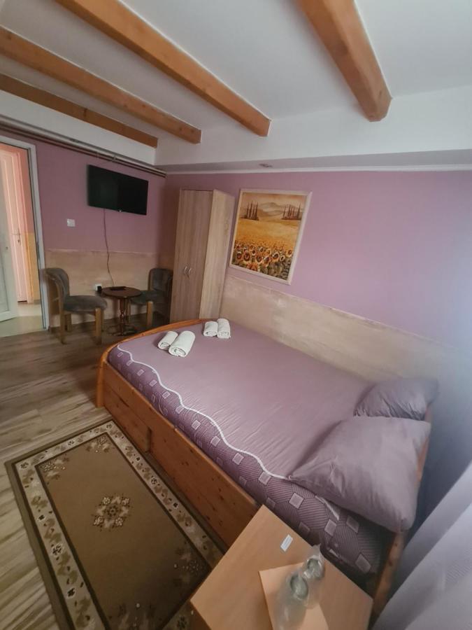 Rooms " Simke " IIスボティツァ エクステリア 写真