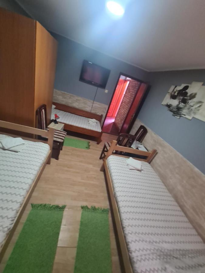 Rooms " Simke " IIスボティツァ エクステリア 写真