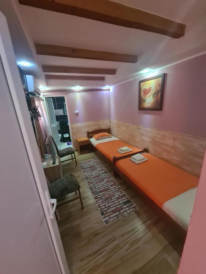 Rooms " Simke " IIスボティツァ エクステリア 写真